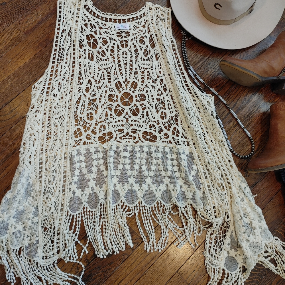 Lace vest